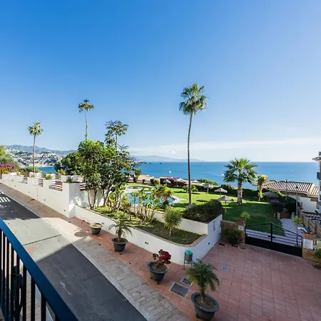 Apartment El Mirador-the Viewpoint, A Luxury For Up To 6 People La Herradura (Granada)