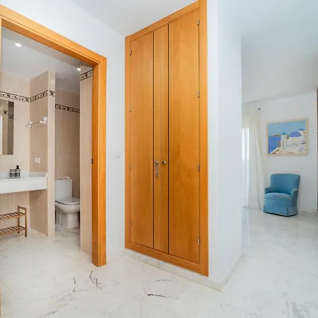 Apartmán El Mirador-the Viewpoint, A Luxury For Up To 6 People La Herradura (Granada)